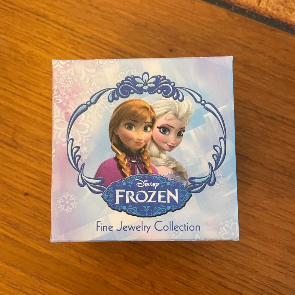 NIB Disney Frozen‎ Olaf necklace - Picture 3 of 3